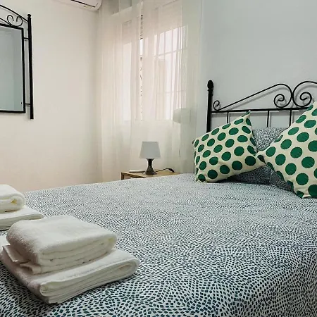 Malagueta - Fantástico Apartamento Junto A La Playa De Malagueta * Málaga